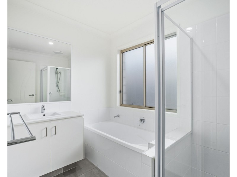 3 Panama Street, Pimpama QLD 4209