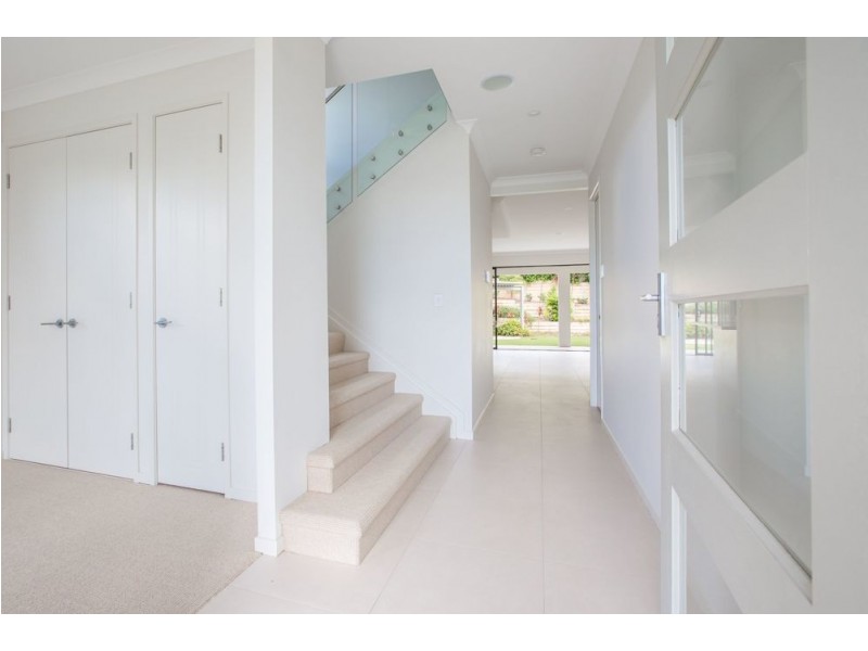 27 Hans Street, Upper Coomera QLD 4209