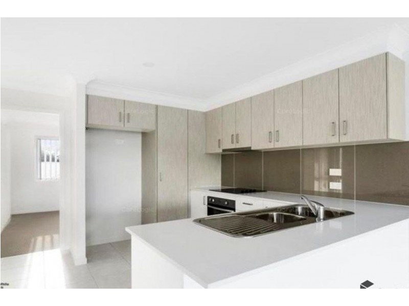 9/4 Rhiana Street, Pimpama QLD 4209