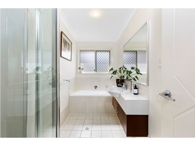 28 Lauren Grove, Upper Coomera QLD 4209