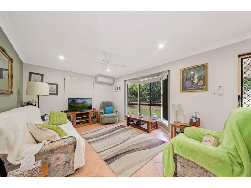 25 Pinedale Street, Oxenford QLD 4210