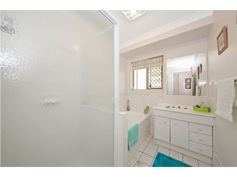 25 Pinedale Street, Oxenford QLD 4210