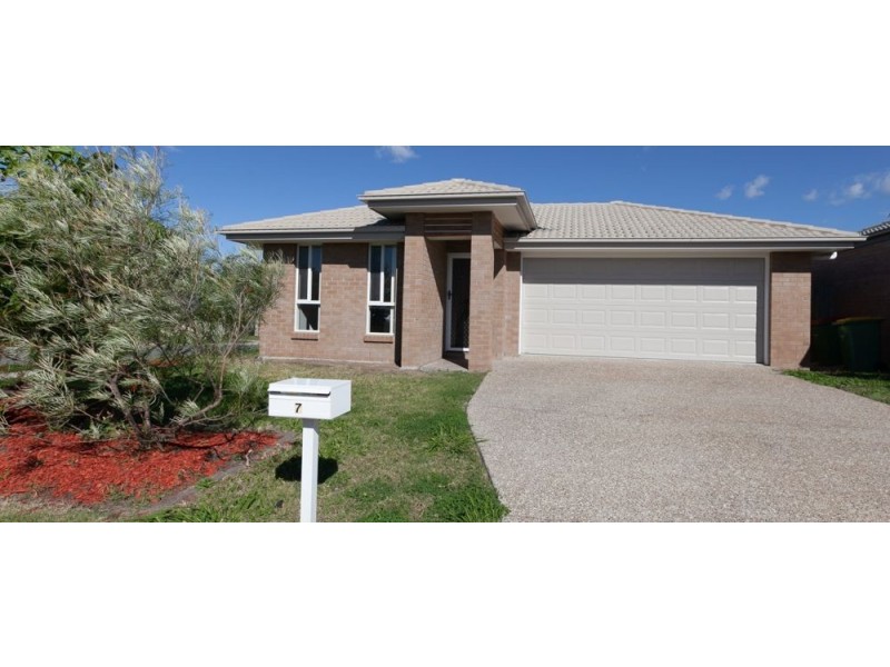 7 Darcey Street, Pimpama QLD 4209