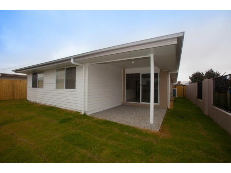 12 Keelson Crescent, Hope Island QLD 4212