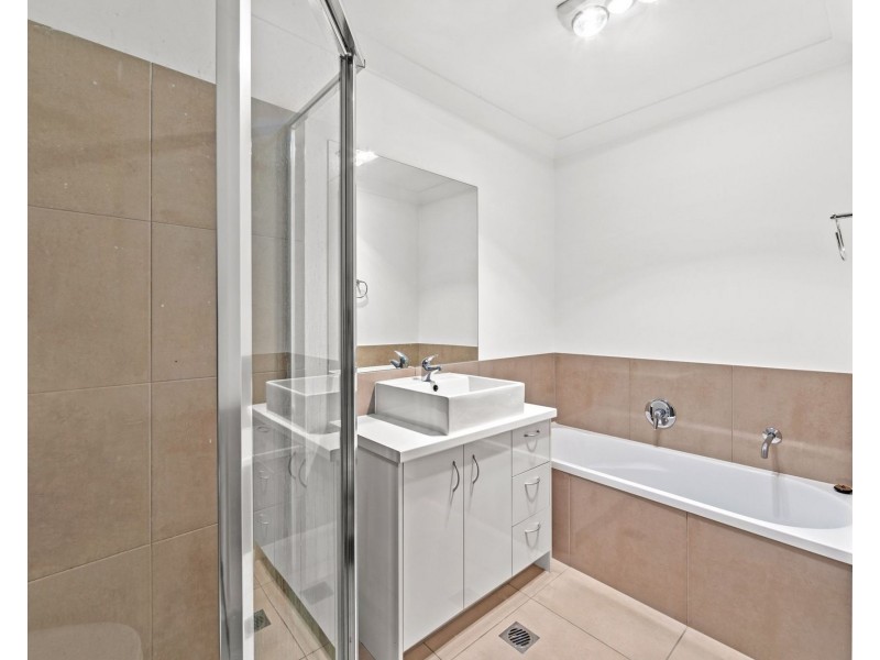 7/2 Pandanus Place, Upper Coomera QLD 4209