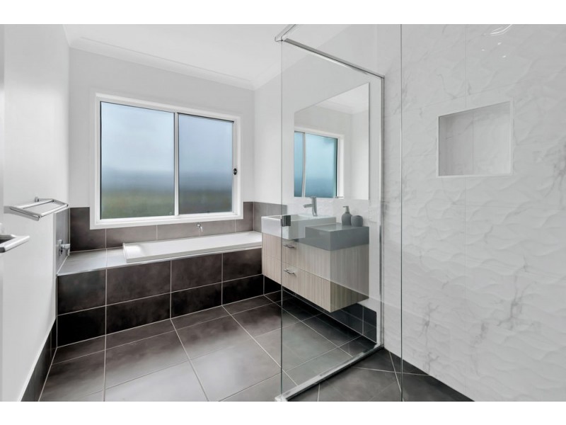 13 Fortescue Street, Pimpama QLD 4209