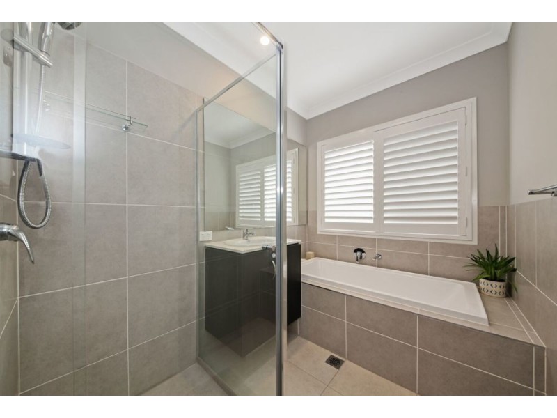 17 Lindeman Circuit, Pimpama QLD 4209