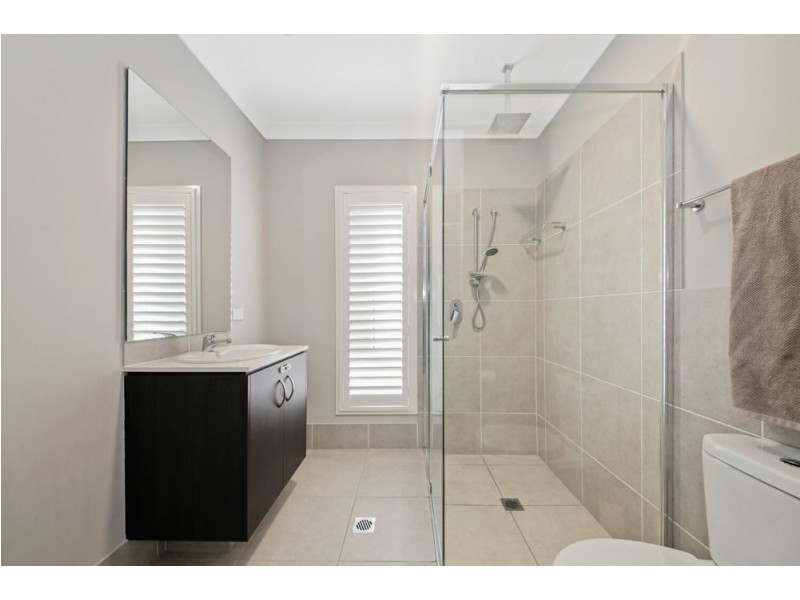 17 Lindeman Circuit, Pimpama QLD 4209