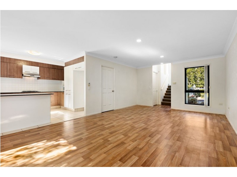 1/24 Jessica Drive, Upper Coomera QLD 4209