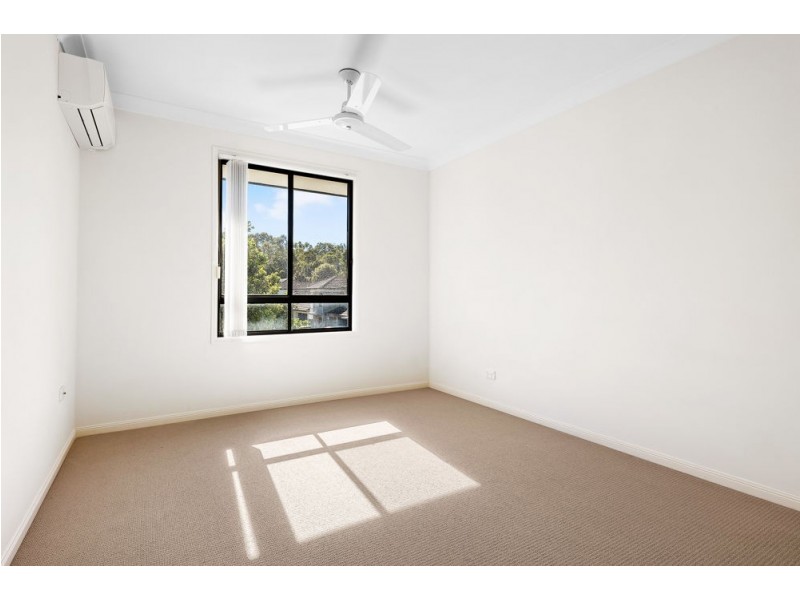 1/24 Jessica Drive, Upper Coomera QLD 4209