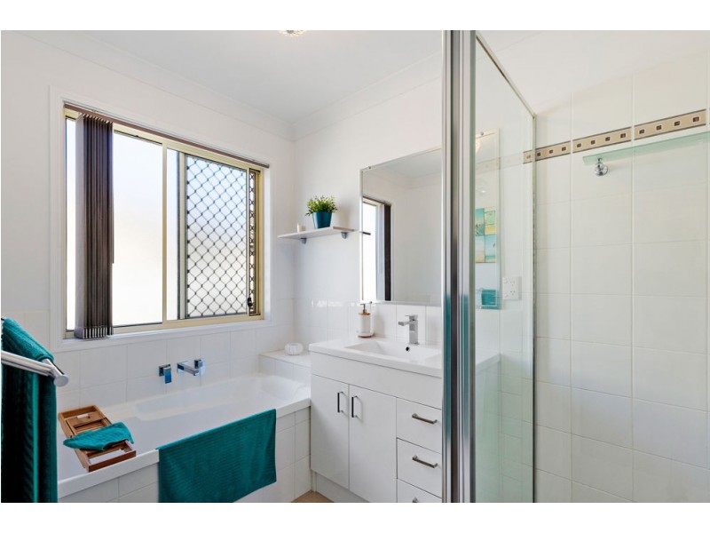 24 Lauren Grove, Upper Coomera QLD 4209