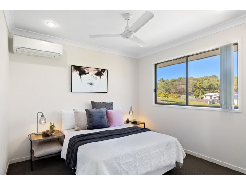 2 Rise Circuit, Pacific Pines QLD 4211