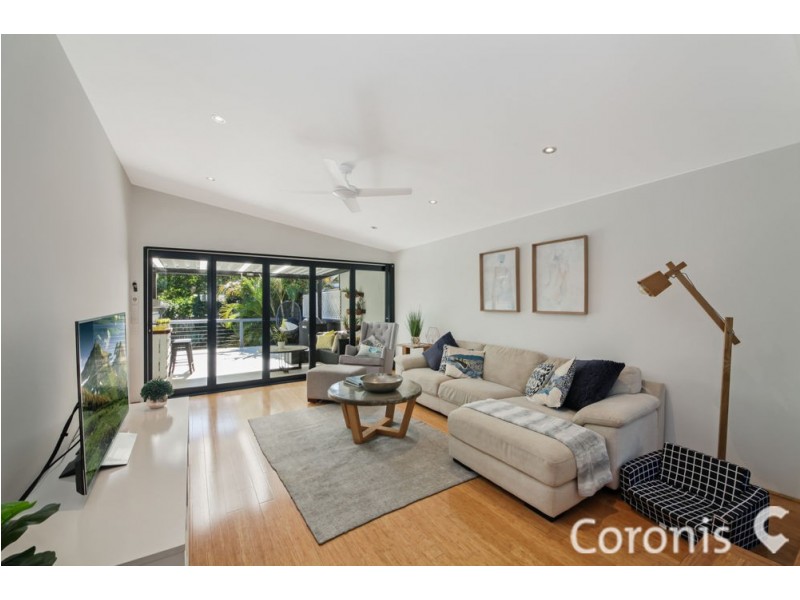 9 Saltash Street, Labrador QLD 4215