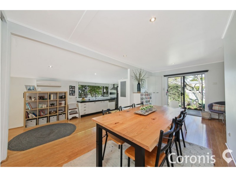 9 Saltash Street, Labrador QLD 4215