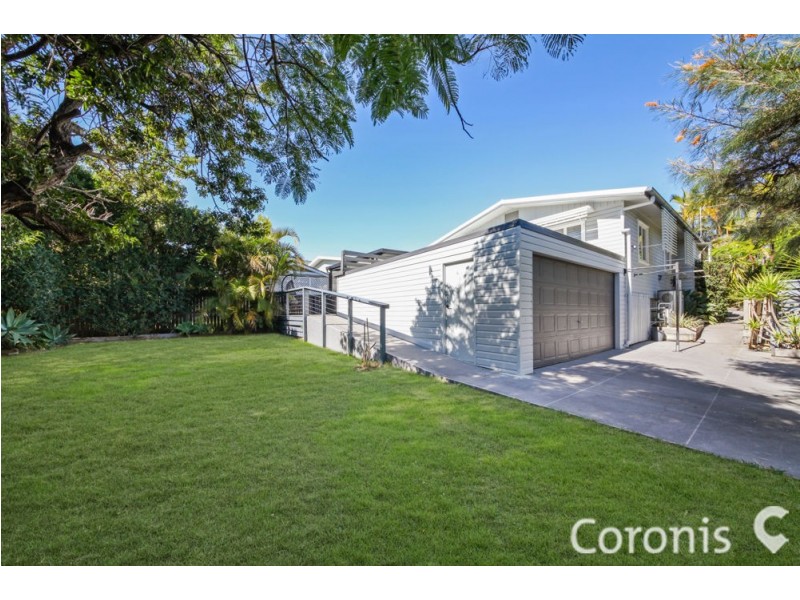 9 Saltash Street, Labrador QLD 4215