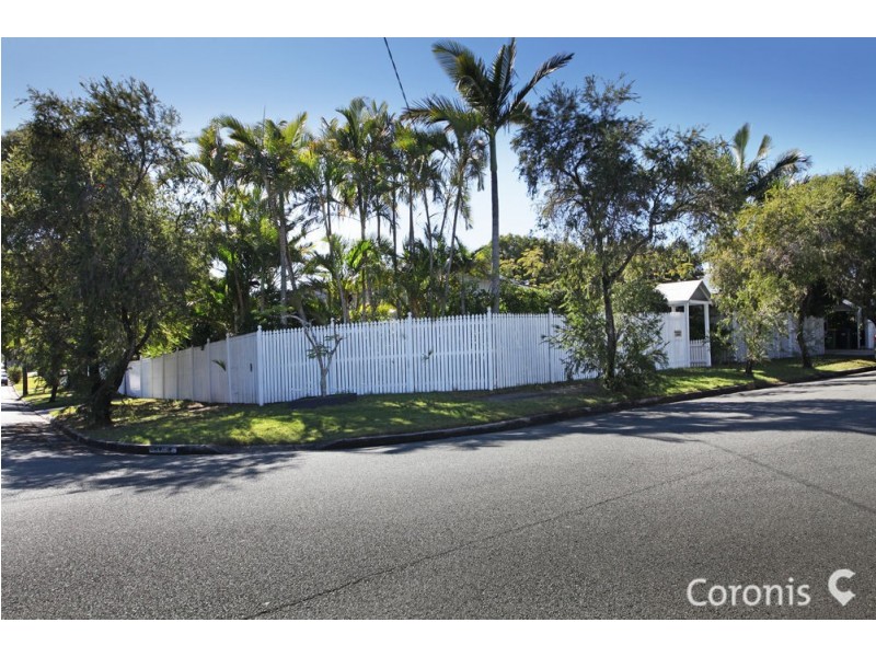 9 Saltash Street, Labrador QLD 4215