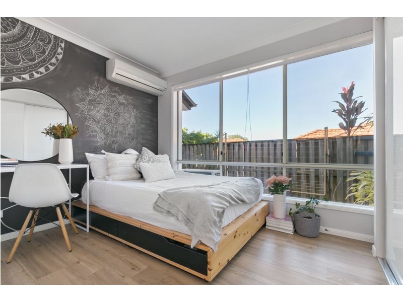 6 Elfin Street, Robina QLD 4226