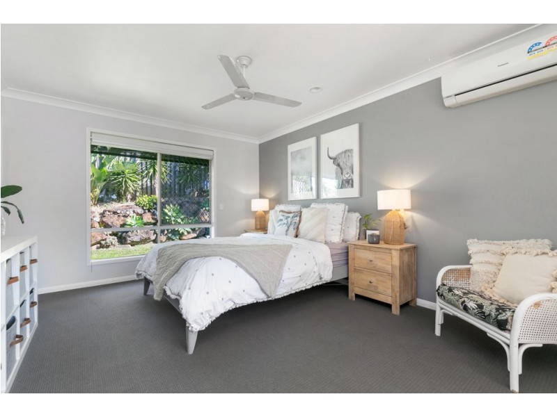 6 Elfin Street, Robina QLD 4226