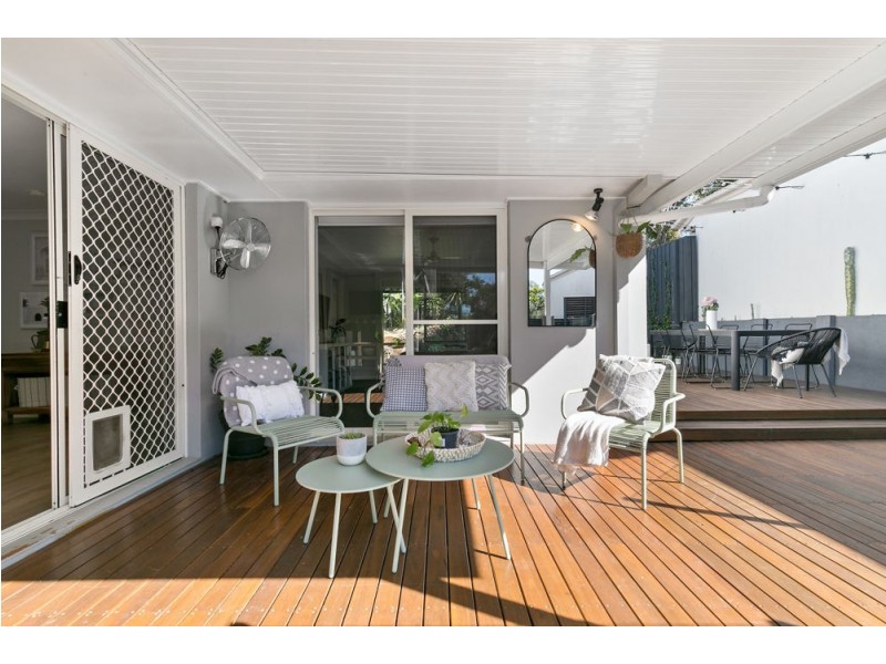 6 Elfin Street, Robina QLD 4226