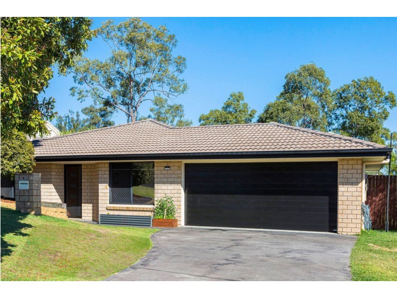 9 Temoe Rise, Pacific Pines QLD 4211