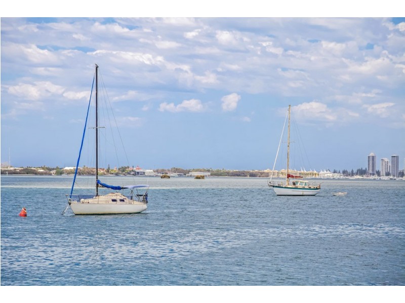 7/34 Imperial Pde, Labrador QLD 4215