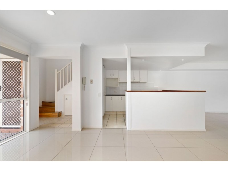 5/192-196 Queen Street, Southport QLD 4215