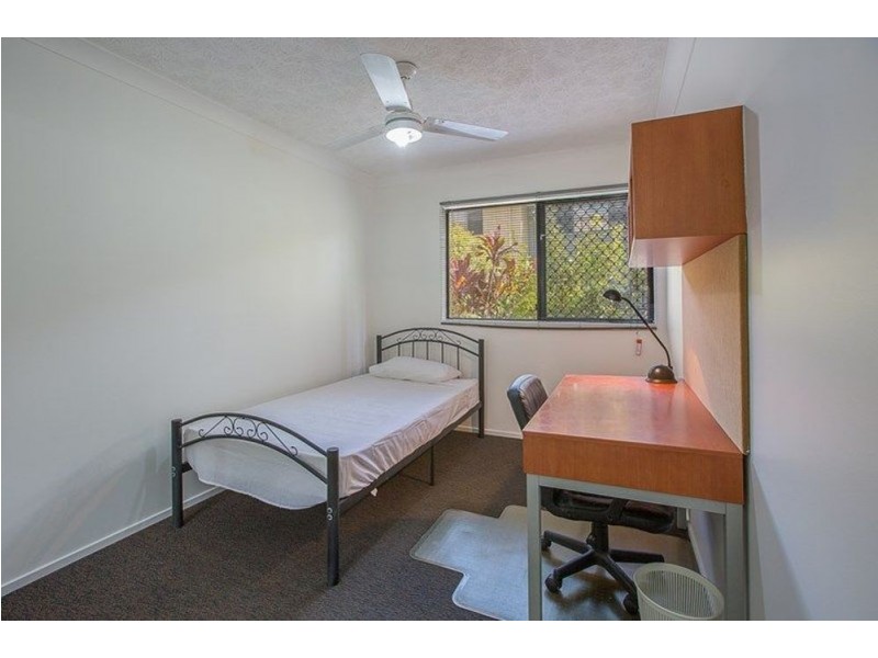 41/7-11 Brown Street, Labrador QLD 4215