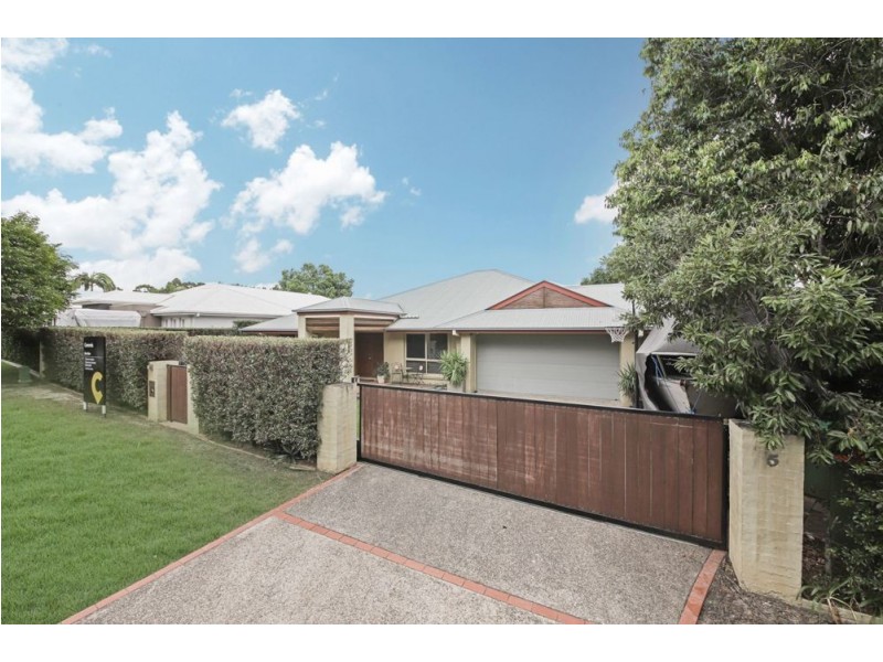 5 Stormvogel Court, Coomera Waters QLD 4209