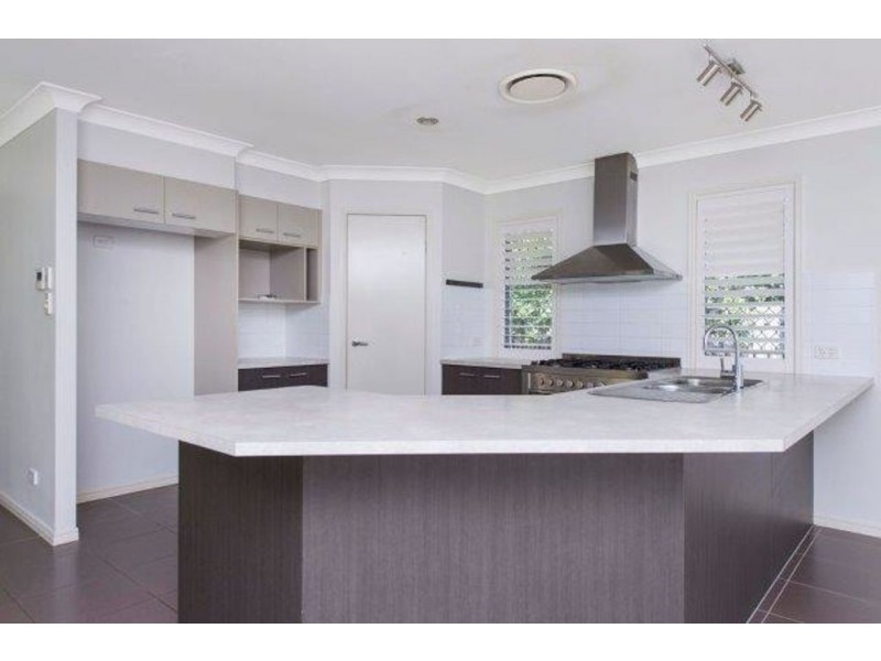 33 Heatherdale Drive, Upper Coomera QLD 4209