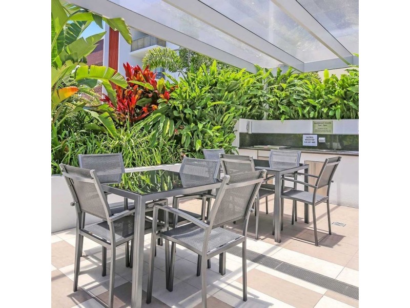 1117/6-8 Waterford Court, Bundall QLD 4217