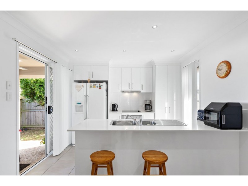 2/6 Freedman Drive, Willow Vale QLD 4209