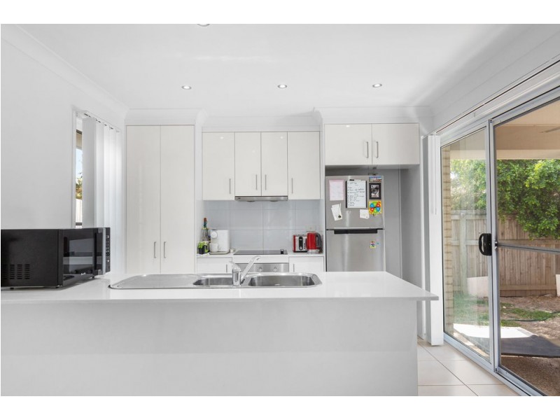 2/6 Freedman Drive, Willow Vale QLD 4209
