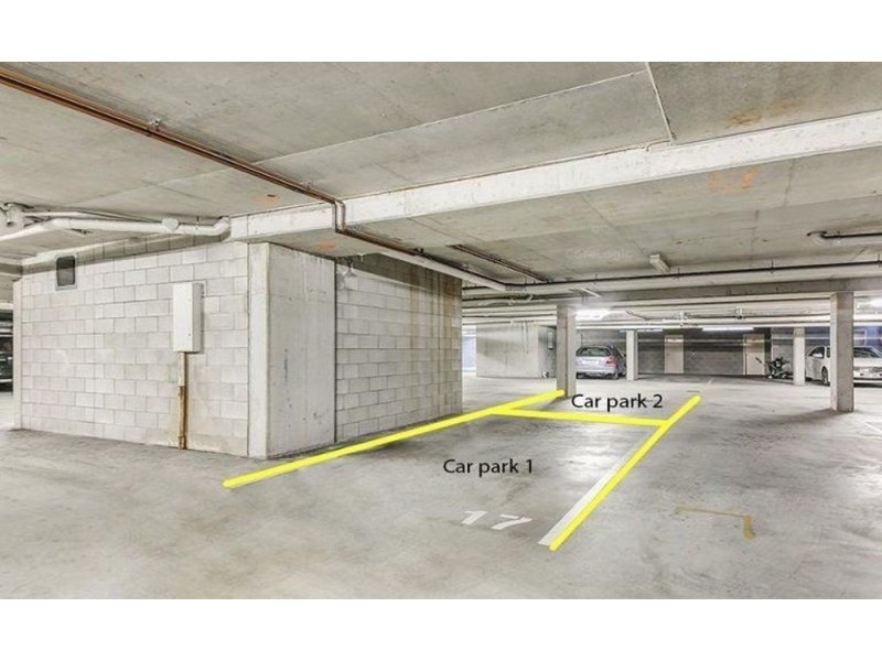 17/4 Proud Street, Labrador QLD 4215