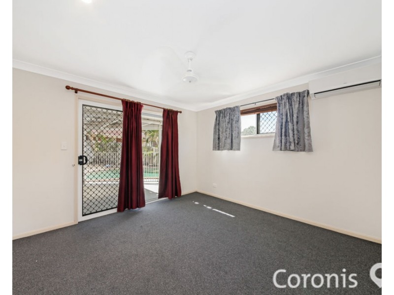 4 Morane Court, Pacific Pines QLD 4211