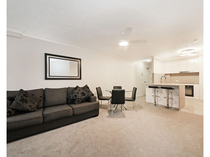 16/35-45 Palm Ave, Surfers Paradise QLD 4217