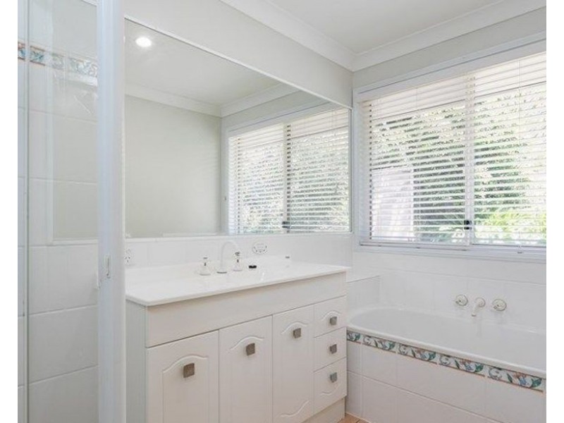 2/130 Thomsons Road, Kingsholme QLD 4208