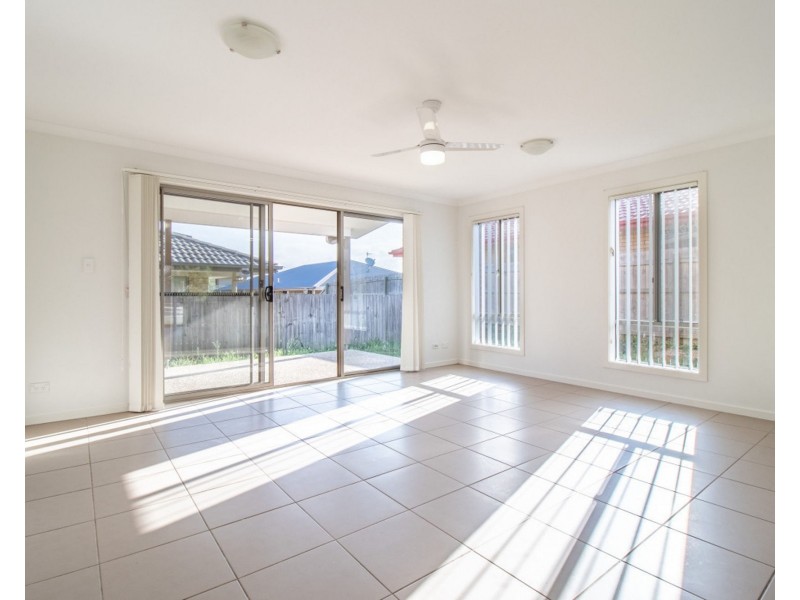 1/1 Niccy Road, Coomera QLD 4209