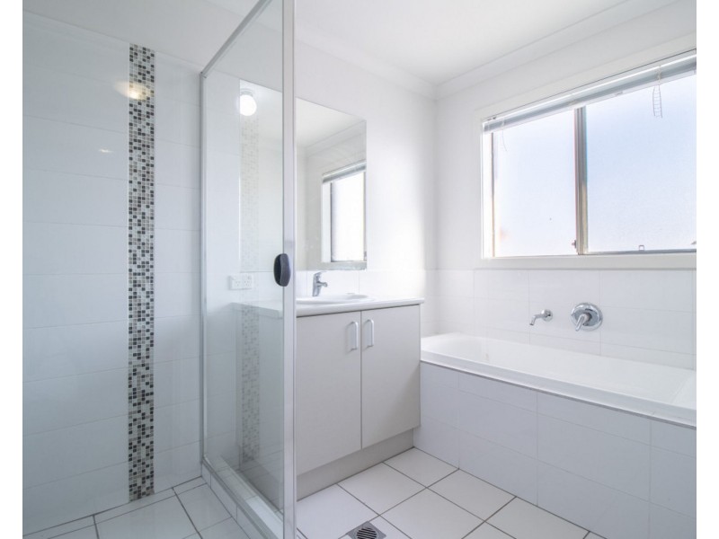 1/1 Niccy Road, Coomera QLD 4209