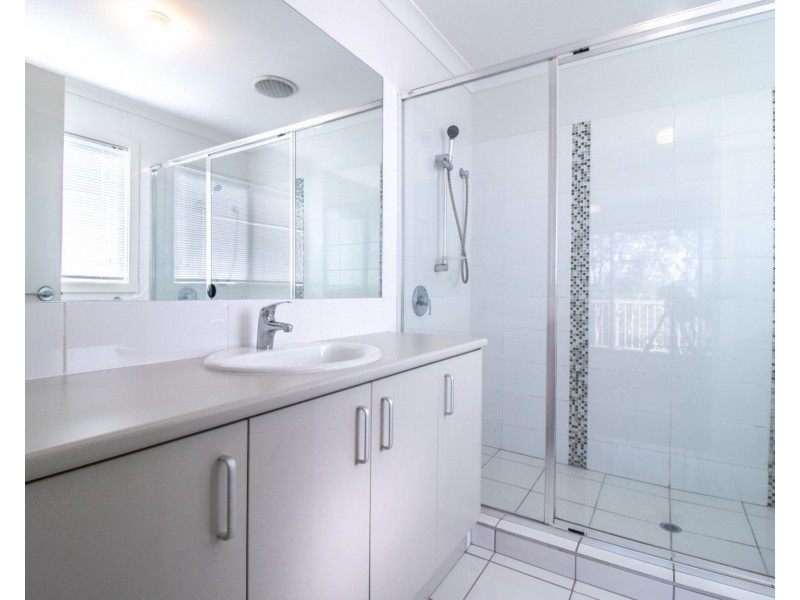 1/1 Niccy Road, Coomera QLD 4209
