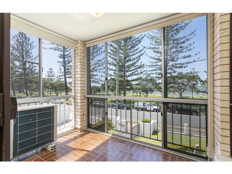 4/198 Marine Parade, Labrador QLD 4215