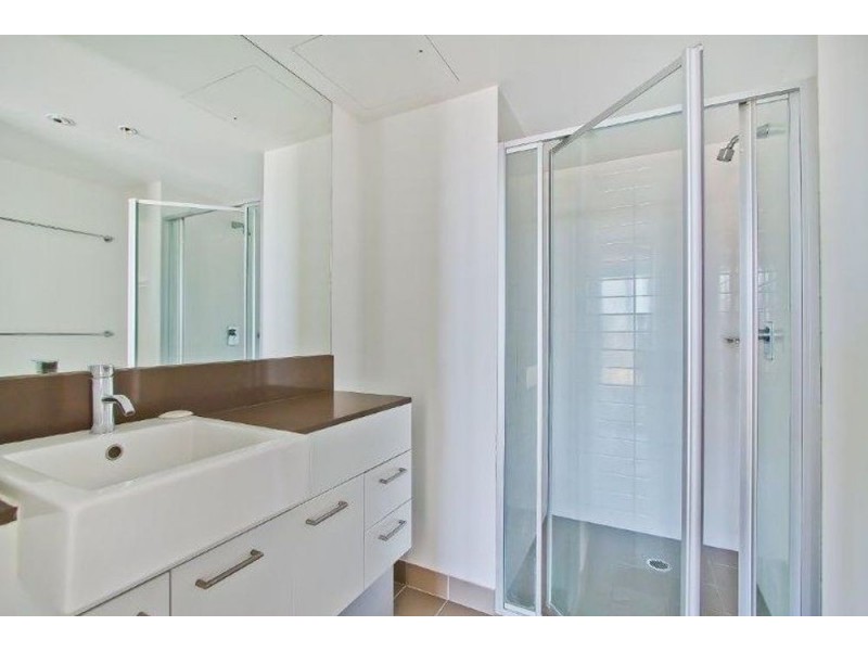 1092/56 Scarborough Street, Southport QLD 4215