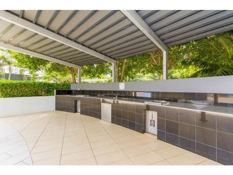 1092/56 Scarborough Street, Southport QLD 4215