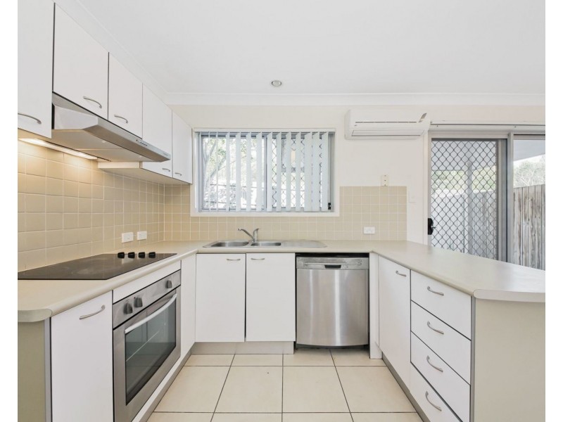 15/30 Carmarthen Circuit, Pacific Pines QLD 4211