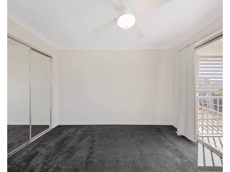 15/30 Carmarthen Circuit, Pacific Pines QLD 4211