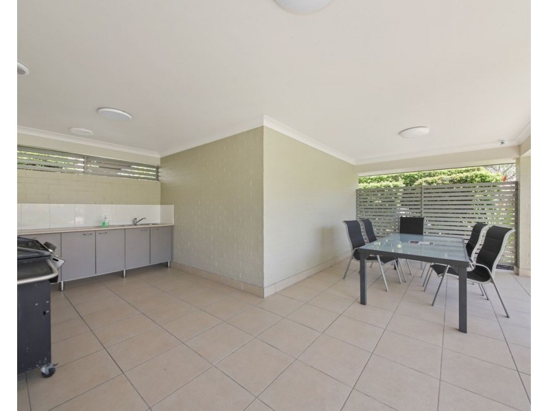 15/30 Carmarthen Circuit, Pacific Pines QLD 4211