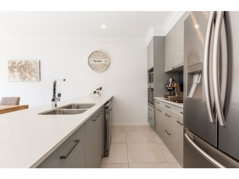 3/156 Marina Quays Boulevard, Hope Island QLD 4212