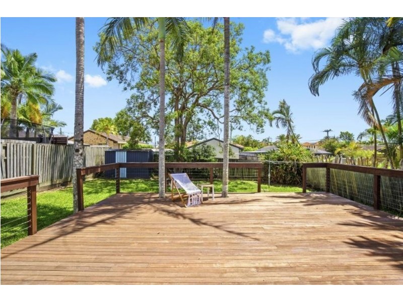 113 Bamboo Avenue, Benowa QLD 4217
