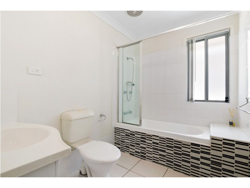 11/30 Carmarthen Circuit, Pacific Pines QLD 4211
