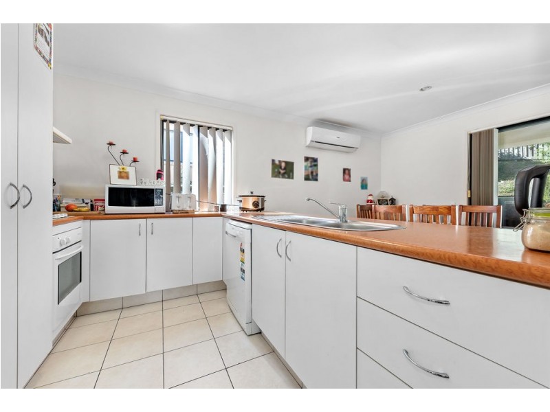 27/24 Amsonia Court, Arundel QLD 4214