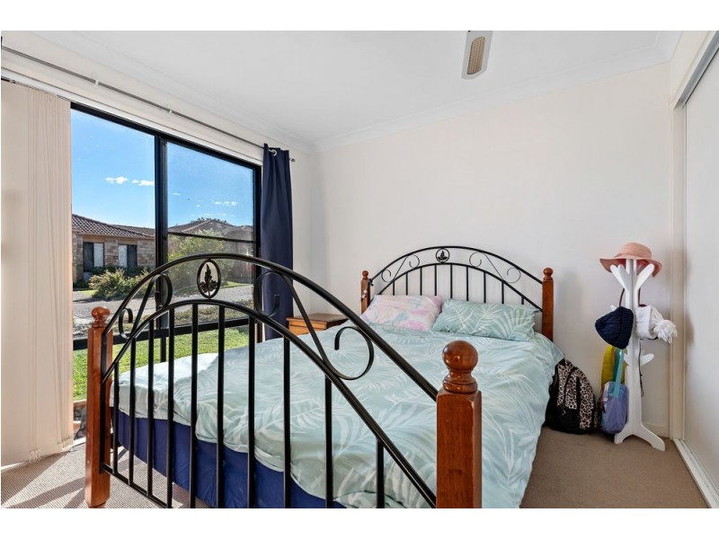 27/24 Amsonia Court, Arundel QLD 4214